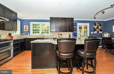 300 Crown View Dr, Alexandria, VA 22314 - photo 6