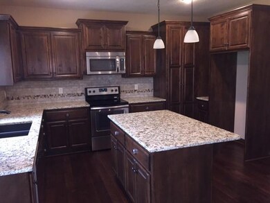 1525 SW 44th St, Lees Summit, MO 64082 - photo 5