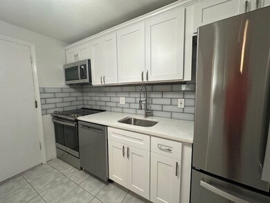 139 King St unit 102, Franklin, MA 02038 - photo 3
