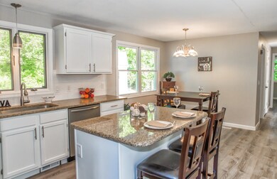 19 Ware St, Palmer, MA 01069 - photo 3