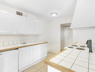 24306 Broken Bow Ln, Hockley, TX 77447 - photo 5