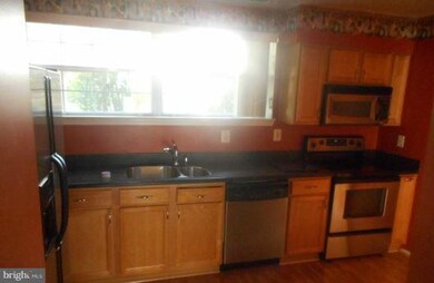 15071 Cherrywood Dr, Laurel, MD 20707 - photo 4