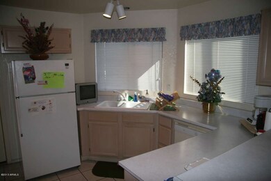 813 E Rosemonte Dr, Phoenix, AZ 85024 - photo 6