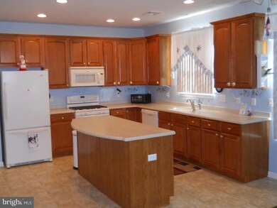 1632 Emerson Dr, Mount Joy, PA 17552 - photo 6