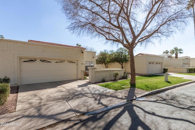 1833 E Vinedo Ln, Tempe, AZ 85284 - photo 2