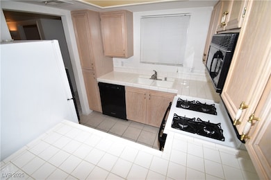 1901 Villa Palms Ct unit 101, Las Vegas, NV 89128 - photo 6