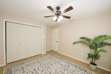 2918 Garfield St unit 4, Laredo, TX 78043 - photo 4