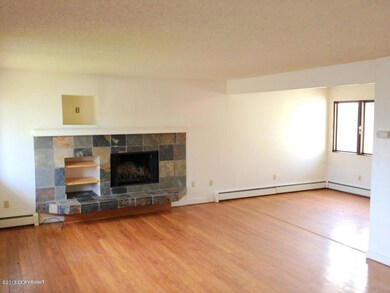 6141 E 12th Ave unit 16, Anchorage, AK 99504 - photo 3