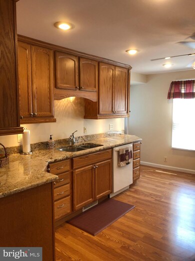 52 Hanover St, Pemberton, NJ 08068 - photo 4