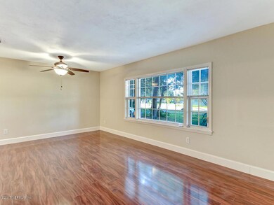 4663 Ortega Farms Blvd, Jacksonville, FL 32210 - photo 6