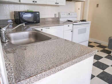 41 Angeline St, West Springfield, MA 01089 - photo 3