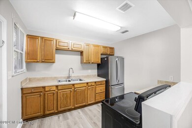 5142 Attleboro St, Jacksonville, FL 32205 - photo 5