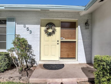 853 Palo Verde Ct, Haverhill, FL 33415 - photo 7