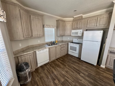 90 Kumquat Rd, Palmetto, FL 34221 - photo 2