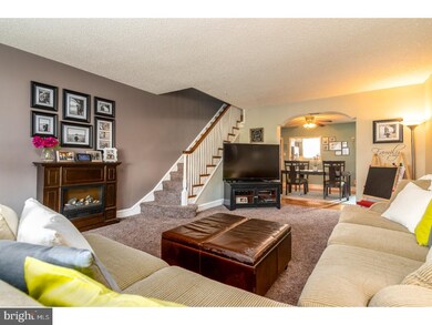 3318 Sheffield St, Philadelphia, PA 19136 - photo 4