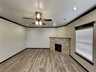1130 Prairie Dunes Ct, Norman, OK 73072 - photo 2