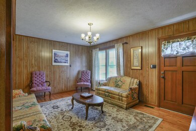 1177 Bailey living room 1