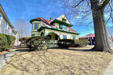 31 Crescent St, Rutland, VT 05701 - photo 2