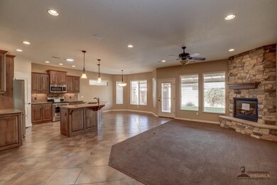7 Living Room & Kitchen