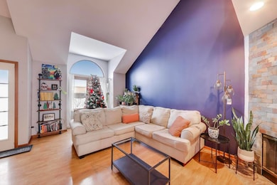 174 Dunbar Ln, East Dundee, IL 60118 - photo 2