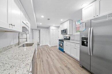 18427 Argyle Ave, Homewood, IL 60430 - photo 5