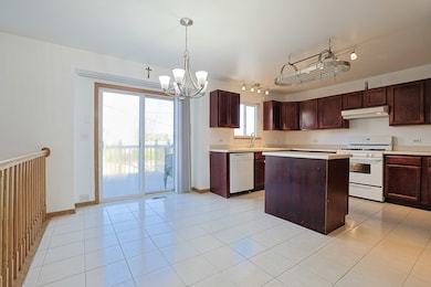 2726 W Hidden Glen Dr, Waukegan, IL 60085 - photo 3