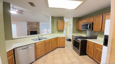 8642 Quail Whisper, San Antonio, TX 78250 - photo 6