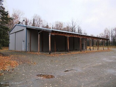 Carport Area on side of Shop