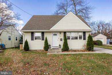 34 W Woodcrest Ave, Maple Shade, NJ 08052 - photo 2