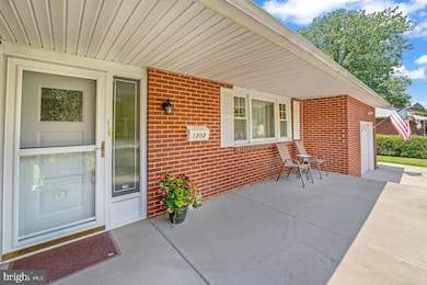 1202 Glen Ridge Dr, Glassboro, NJ 08028 - photo 5