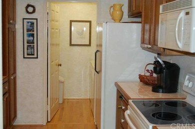 GOURMET KITCHEN WITH RANGE, OVEN, MICROWAVE AND RE