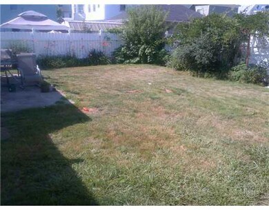 86 Alvin St, Providence, RI 02907 - photo 3