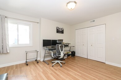 717 Seward St unit 3E, Evanston, IL 60202 - photo 2