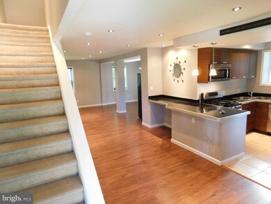 7009 Fieldcrest Rd, Baltimore, MD 21215 - photo 5