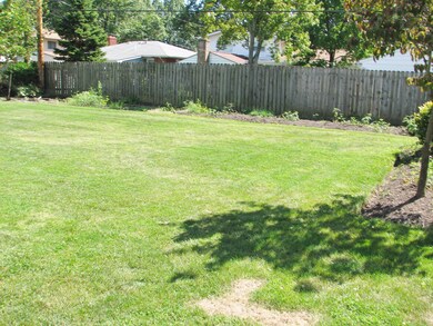 1367 Vinewood Dr, Columbus, OH 43229 - photo 6