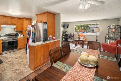 8418 56th St W, University Place, WA 98467 - photo 5