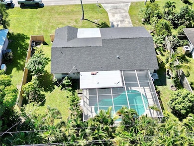 2461 Woodland Cir, Fort Myers, FL 33907 - photo 3