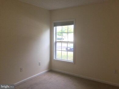 15570 Horseshoe Ln unit 570, Woodbridge, VA 22191 - photo 7