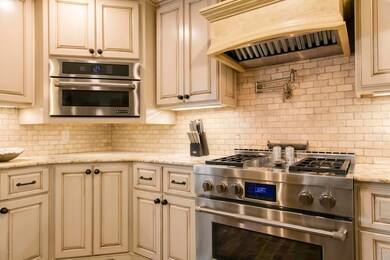 4 kitchen 3