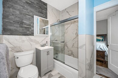 84 Winthrop Ave, Lowell, MA 01851 - photo 5