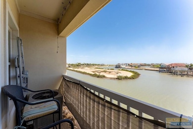 1506 Texas 100 unit 305, Port Isabel, TX 78578 - photo 2