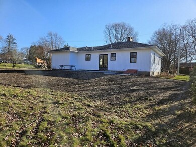 4 Overhill Rd, Warren, RI 02885 - photo 2