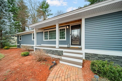 12 Franconia Dr, Nashua, NH 03063 - photo 2