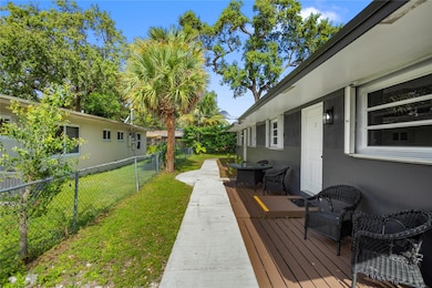 827 SW 29th St unit 1-2, Fort Lauderdale, FL 33315 - photo 3