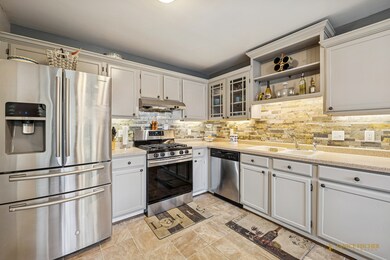 1125 Windslow Cir, Crystal Lake, IL 60014 - photo 6