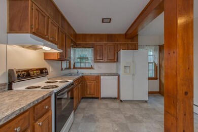 34 Shattuck St, Nashua, NH 03064 - photo 5