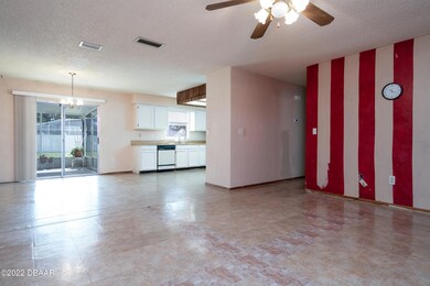 3103 Pine Tree