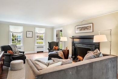 6 Spruce Park, Wellesley Hills, MA 02481 - photo 2