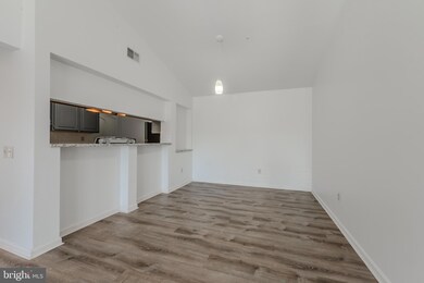 1607 Waters Edge Dr unit 1607, Newark, DE 19702 - photo 7