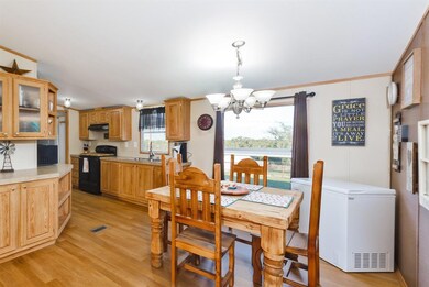 190 Deer Trail, Springtown, TX 76082 - photo 3